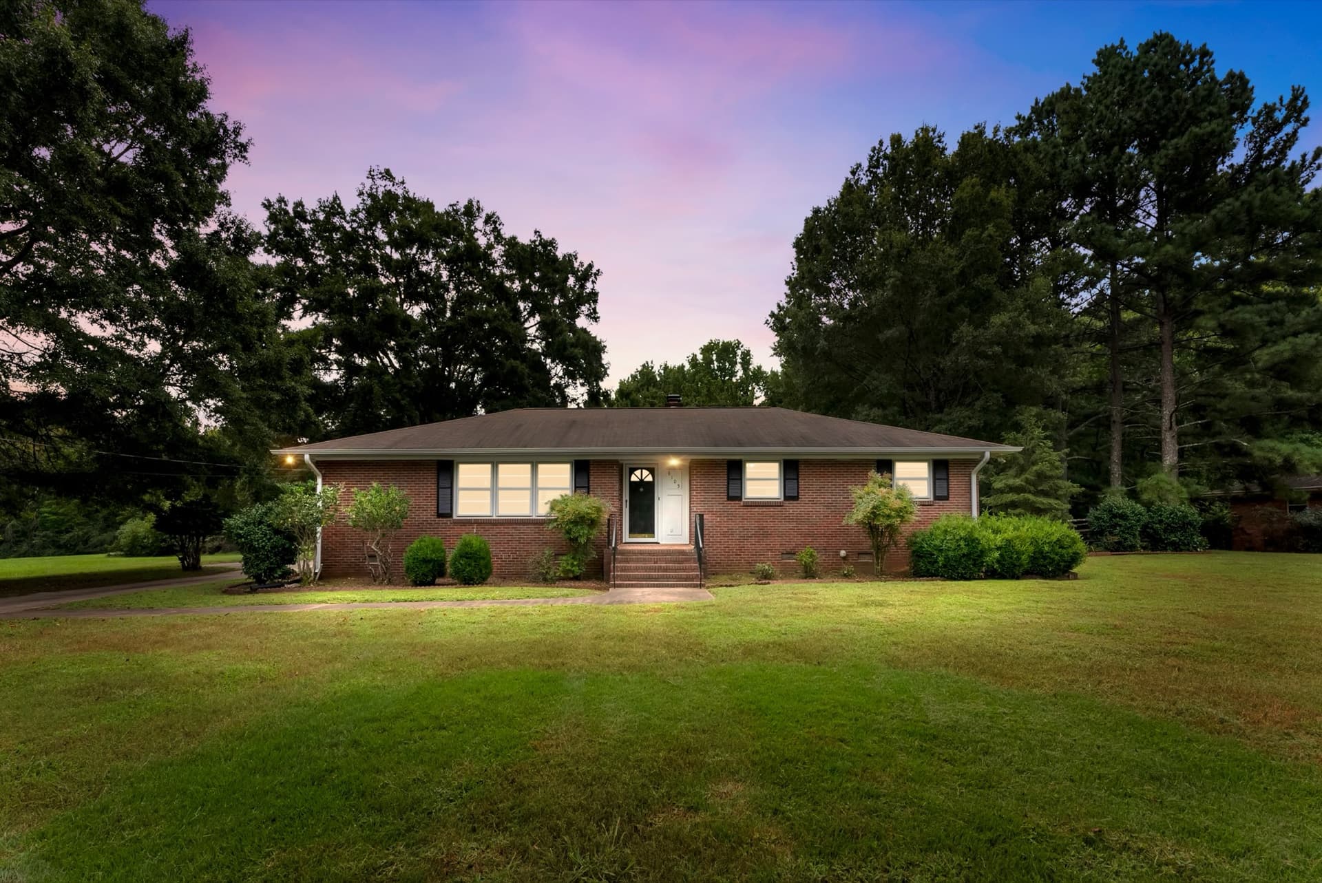 Virtual Twilight sample 1 by Charlotte Real Estate Media